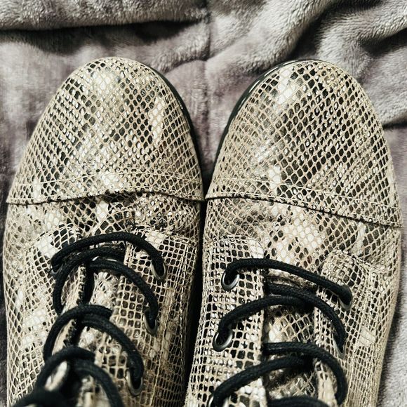 Arizona Jean CO Lace Up Combat Boots Snake Python Memory Foam Size 8 Medium Gray - Picture 7 of 13